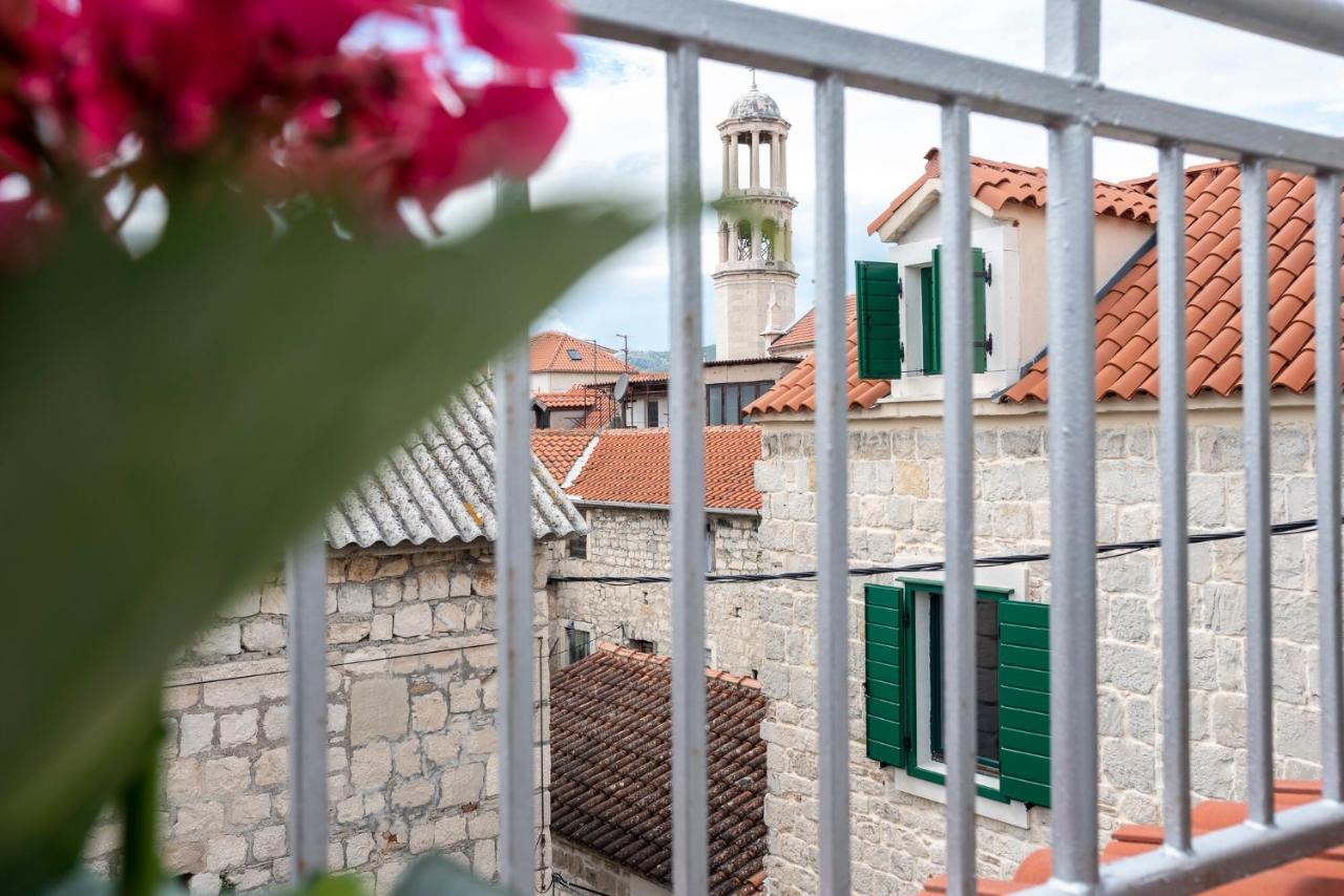 Guesthouse Nina Kaštel Novi Zewnętrze zdjęcie